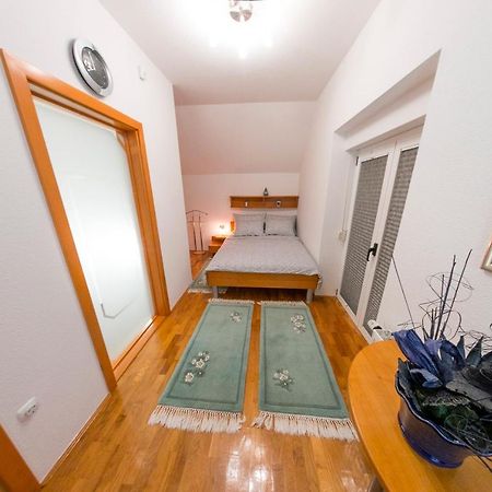 Holiday Home Villa Sara Bihac Bagian luar foto