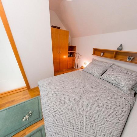 Holiday Home Villa Sara Bihac Bagian luar foto