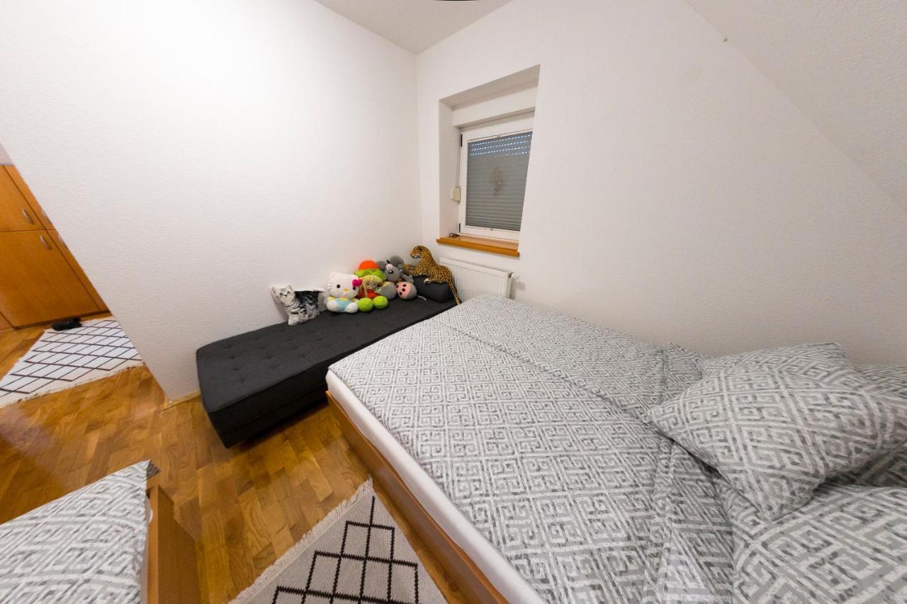 Holiday Home Villa Sara Bihac Bagian luar foto