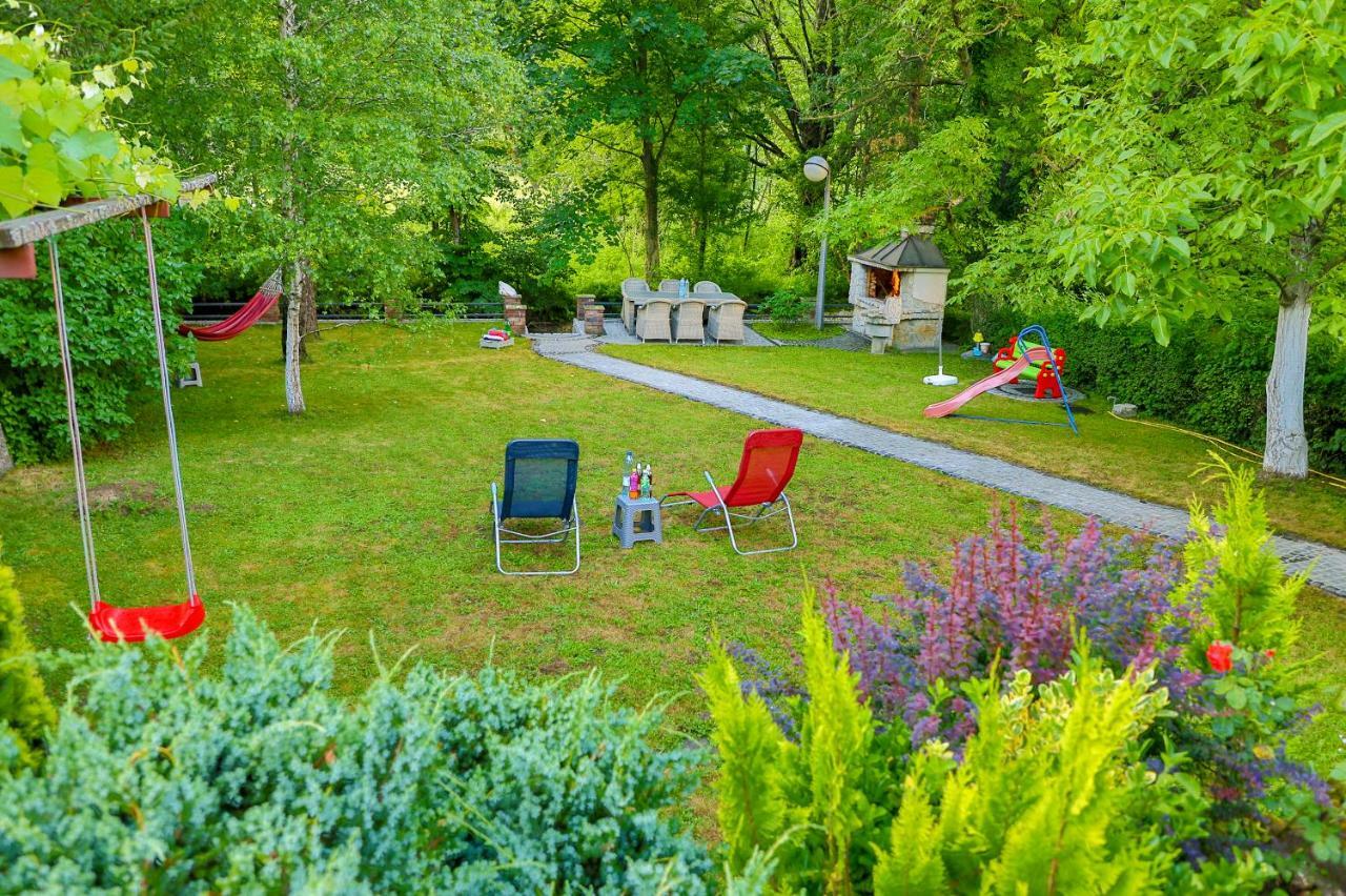 Holiday Home Villa Sara Bihac Bagian luar foto